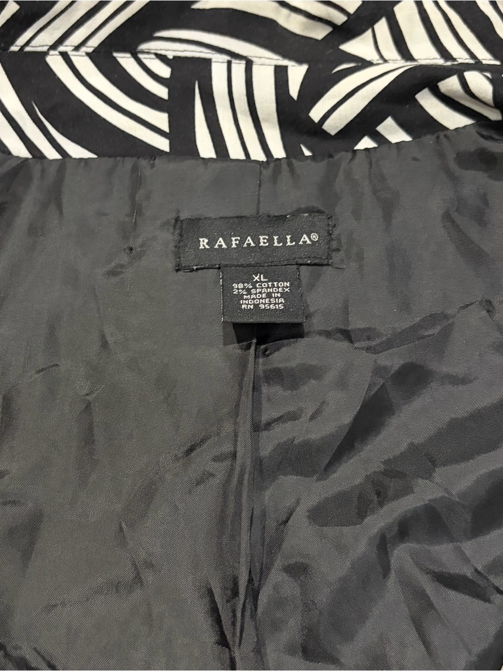 Rafaella Black & White Patterned Women's Jacket - Picture 6 of 8